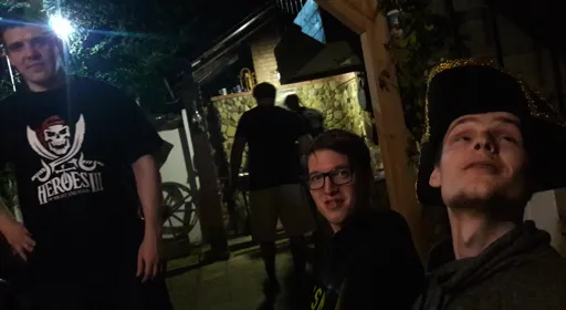 20180503_231712-min.webp